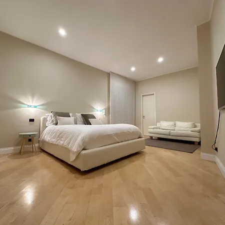 Апартаменты -villa Paola Center- Luxury House In Town Centre *