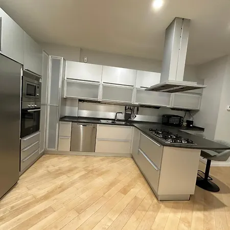 -villa Paola Center- Luxury House In Town Centre Апартаменты *